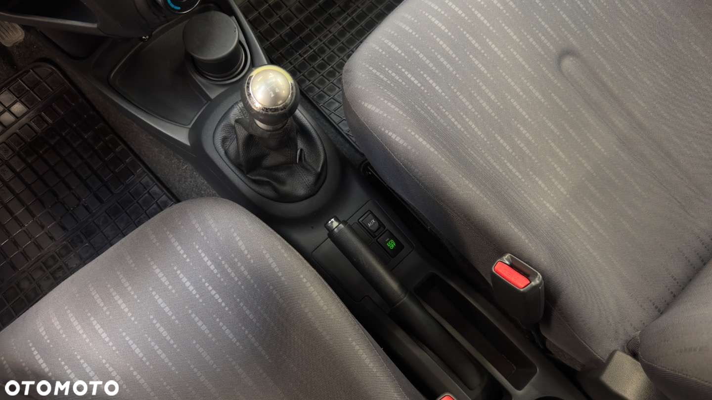Toyota Yaris - 26