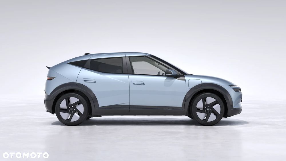 Hyundai IONIQ - 4