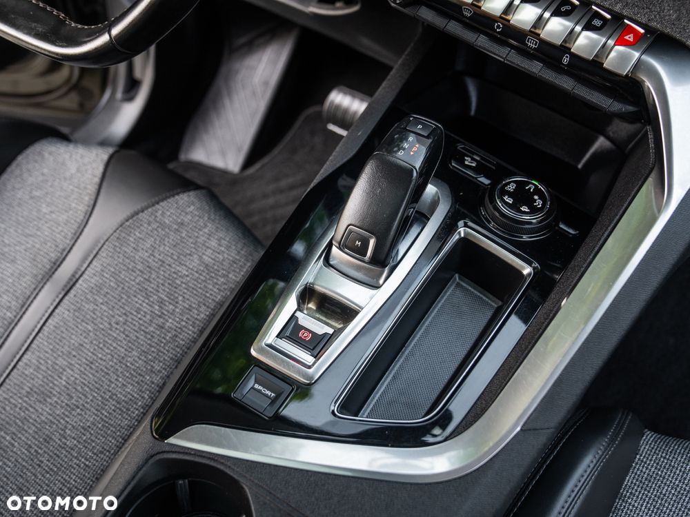 Peugeot 3008 BlueHDi 120 EAT6 Stop & Start Allure - 30