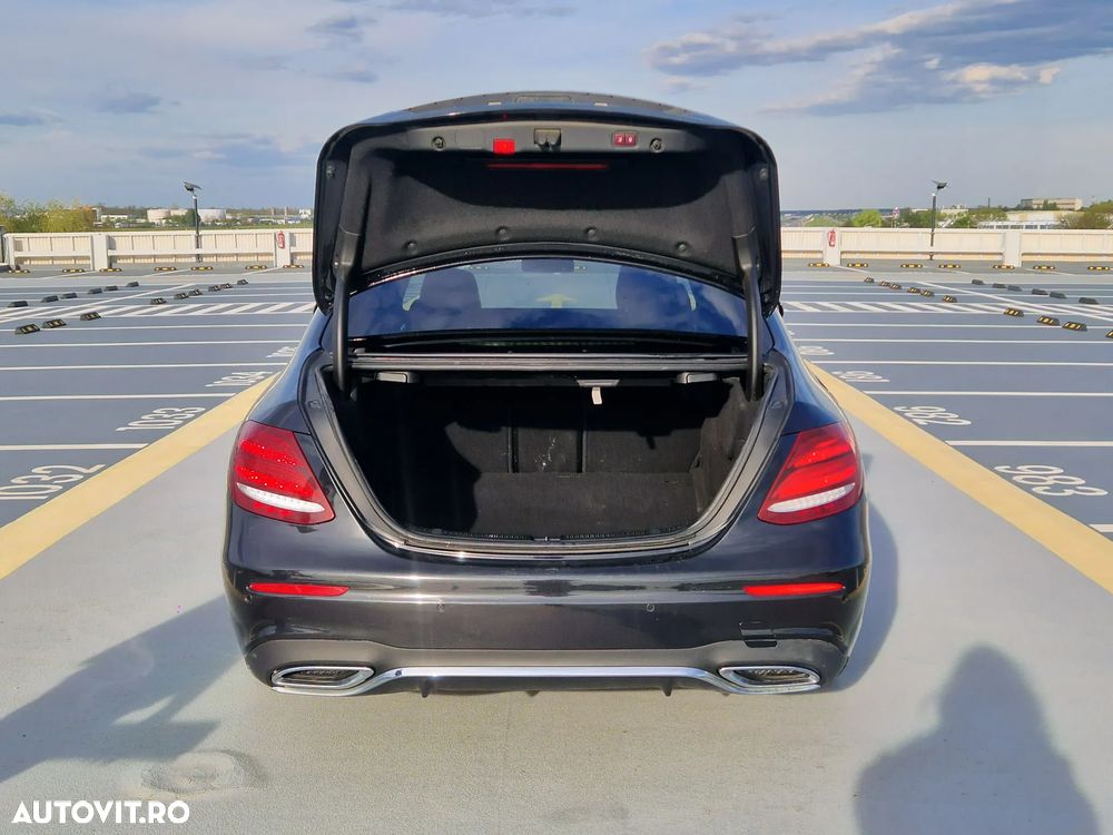 Mercedes-Benz E 220 d Aut. - 10