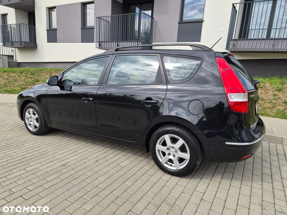 Hyundai i30 2.0 Premium - 15