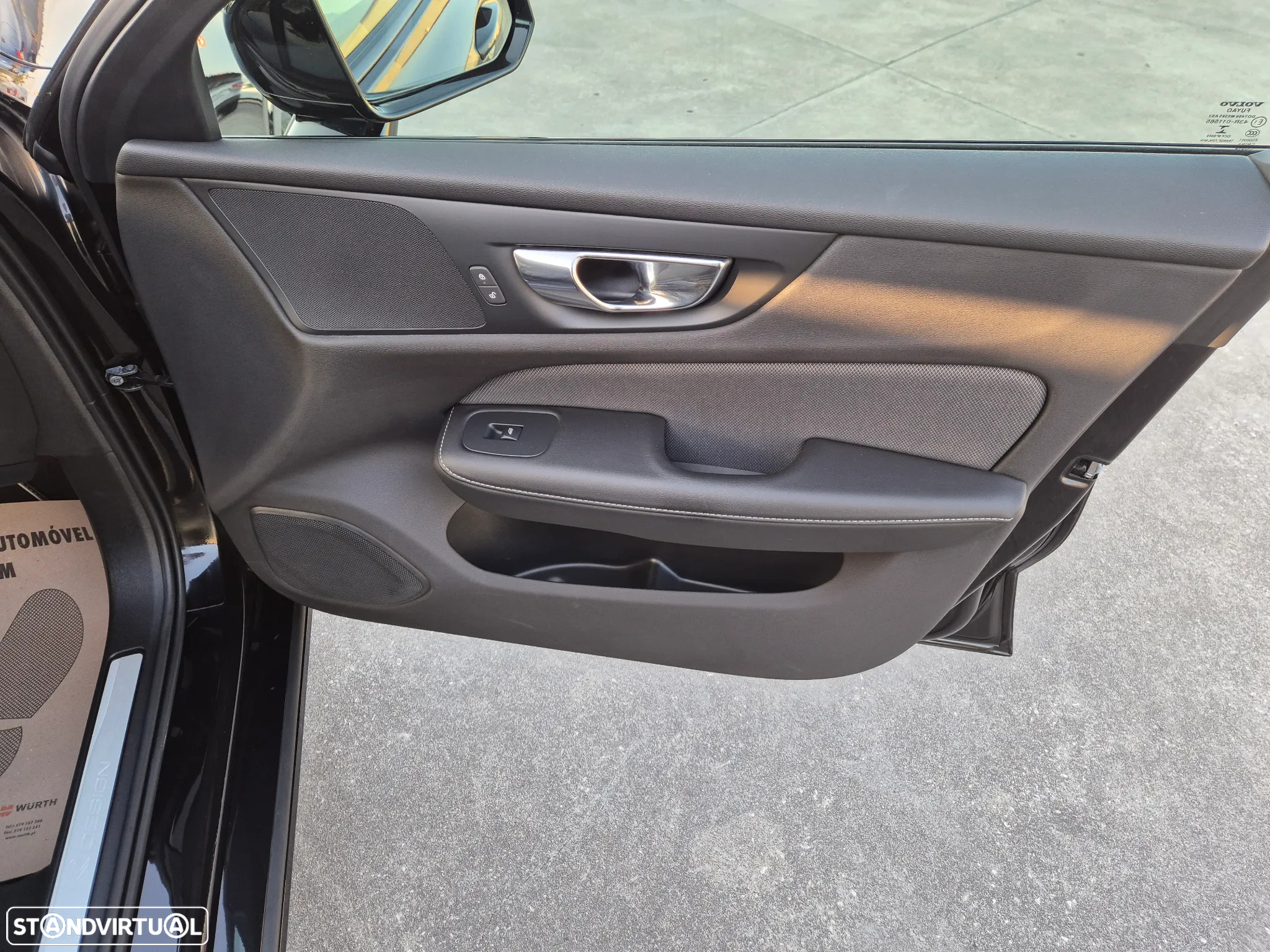 Volvo V60 2.0 D4 R-Design Geartronic - 49
