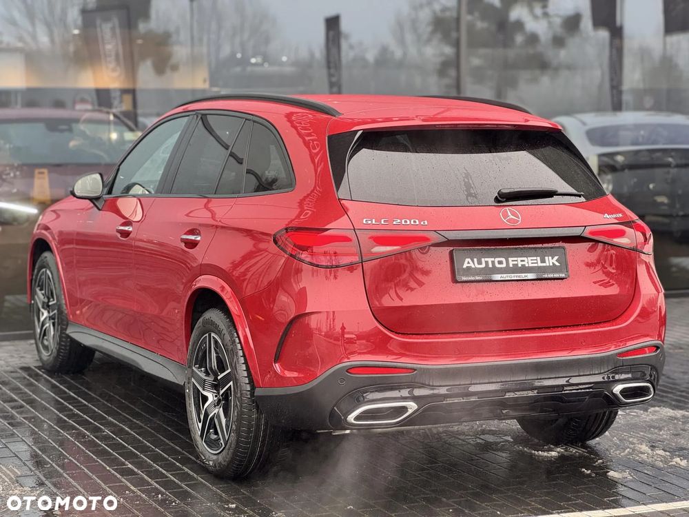 Mercedes-Benz GLC 200 d 4Matic 9G-TRONIC AMG Line Advanced - 12