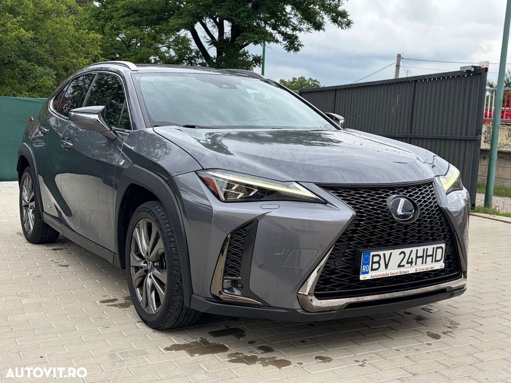 Lexus UX 250h (E-FOUR) F SPORT - 15