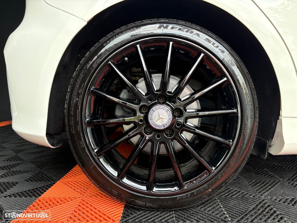 Mercedes-Benz A 200 CDI AMG Line - 26