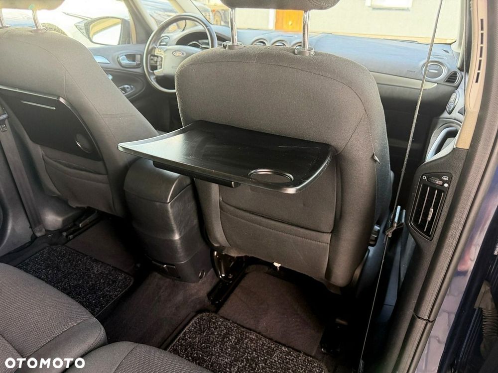 Ford Galaxy - 28