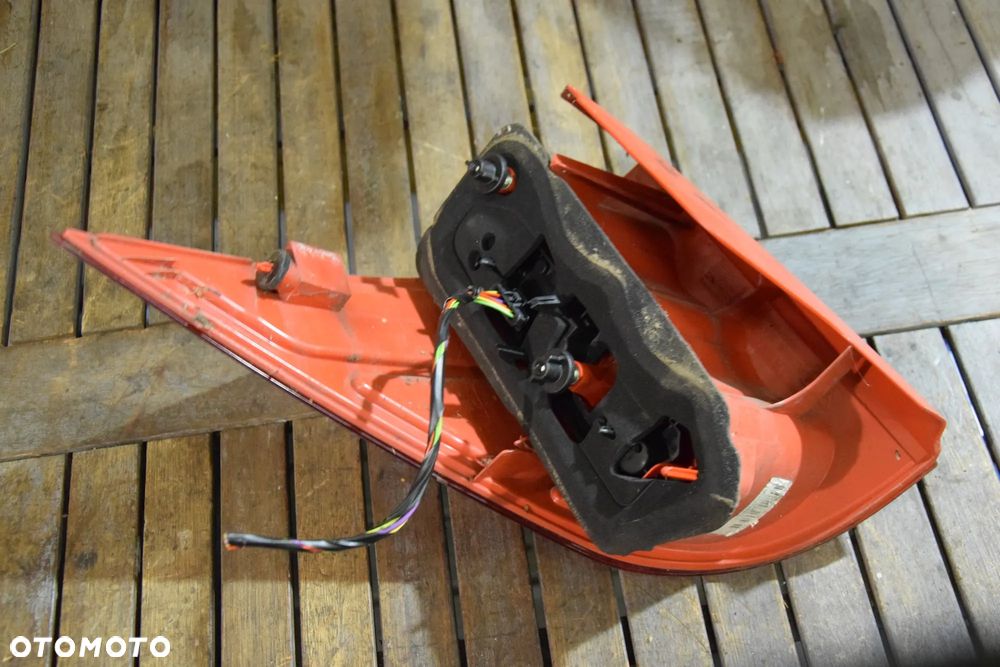 Peugeot 1007 Lampa tylna prawa prawy tył EUROPA - 3
