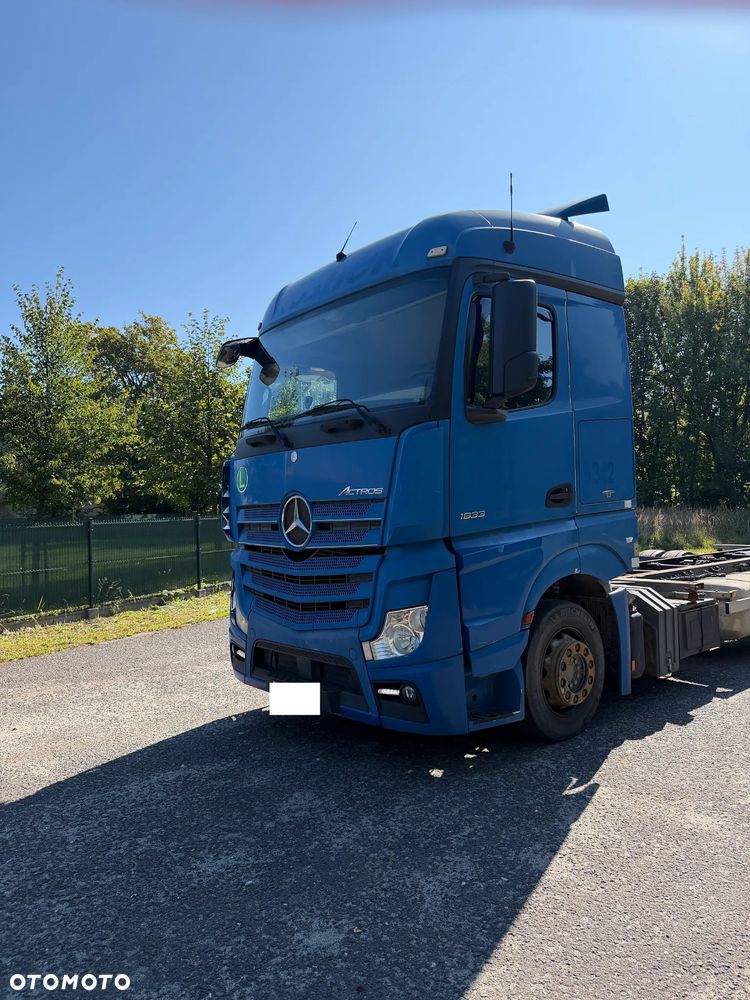 Mercedes-Benz Actros 1833 - 4