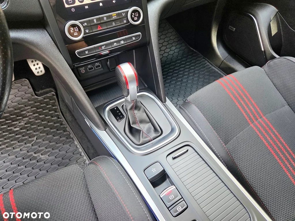 Renault Megane Grandtour TCe 160 GPF EDC R.S LINE - 34
