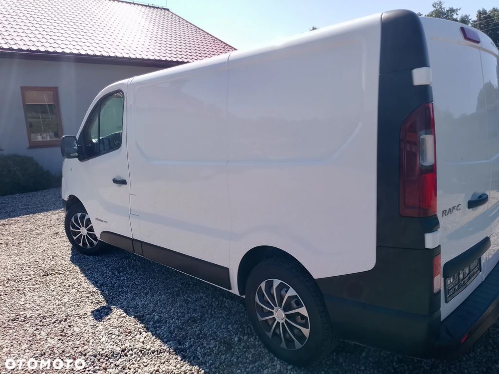 Renault Trafic - 23