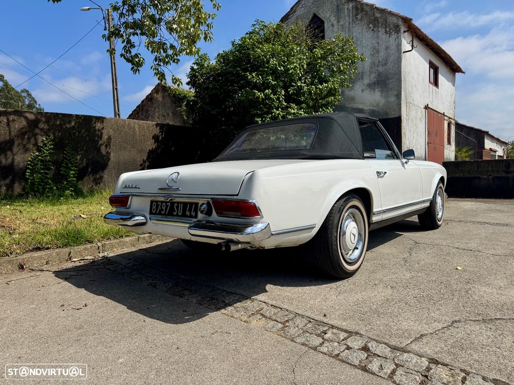 Mercedes-Benz SL 230 - 8