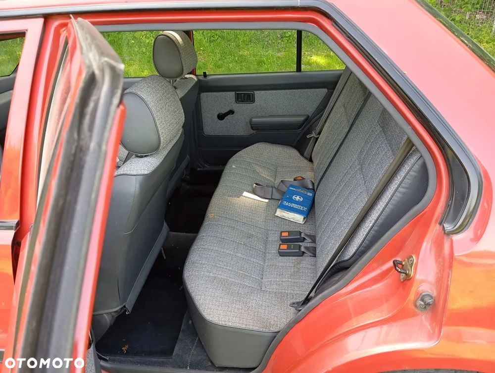 Nissan Sunny - 9