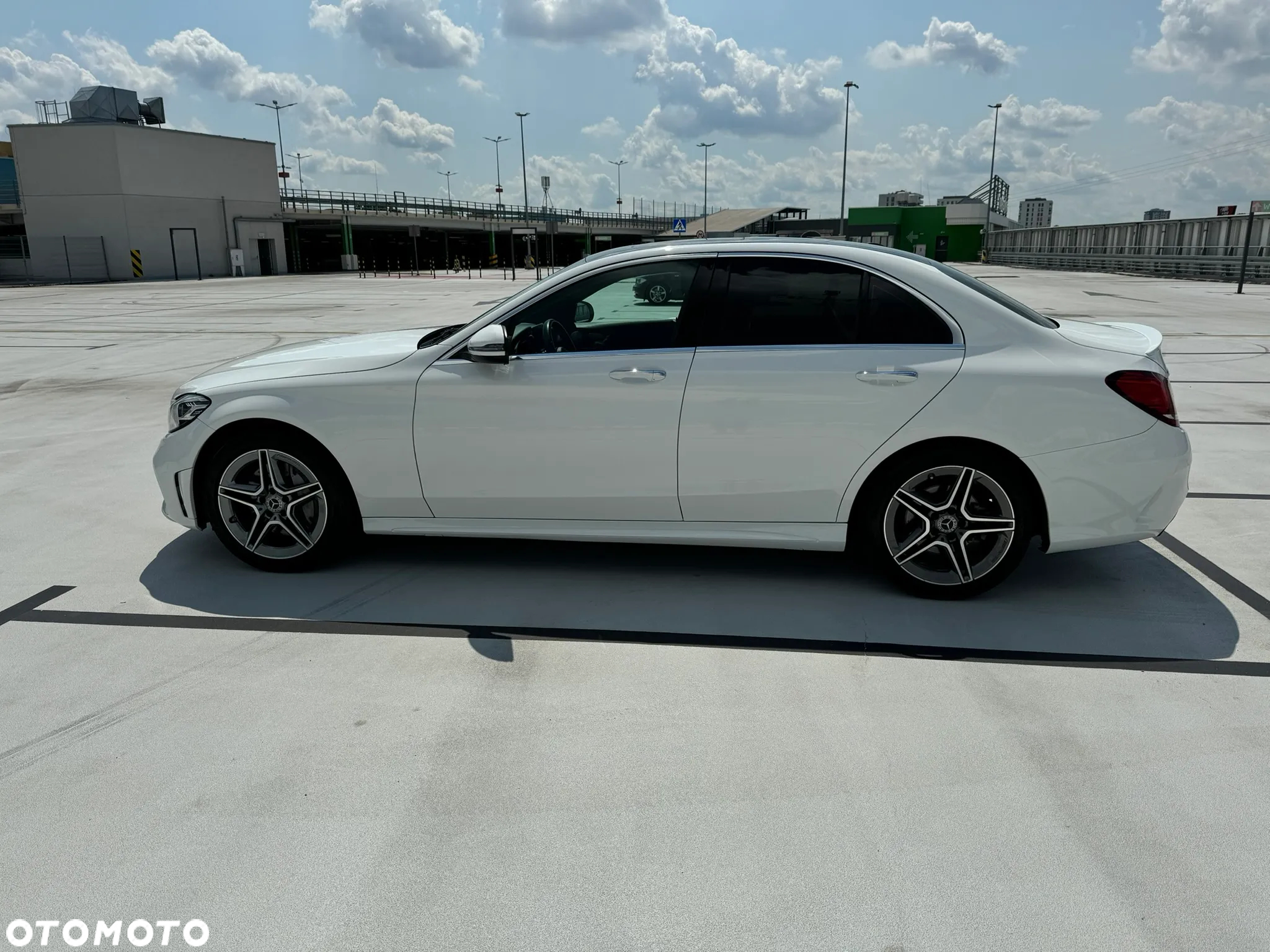 Mercedes-Benz Klasa C 300 4Matic 9G-TRONIC AMG Line - 9