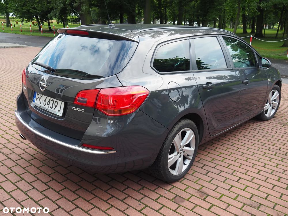 Opel Astra IV 1.4 T Sport - 3