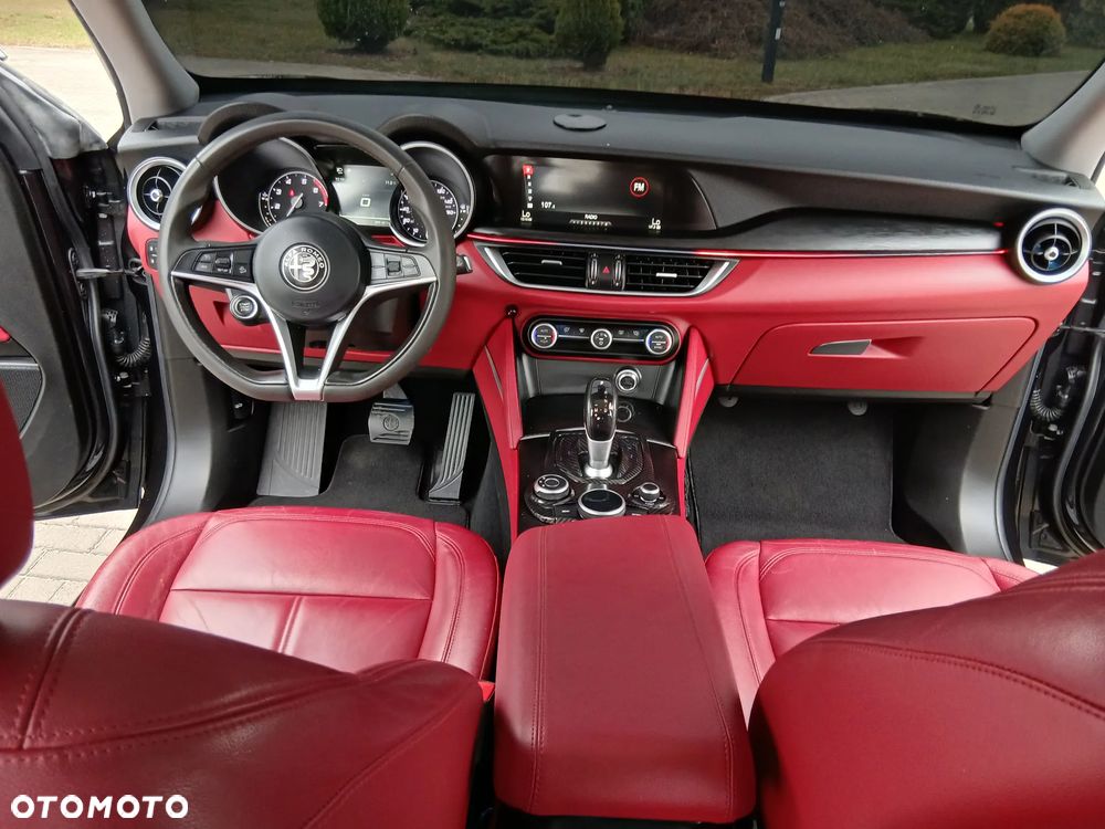 Alfa Romeo Stelvio 2.0 Turbo 16V AT8-Q4 Executive - 16