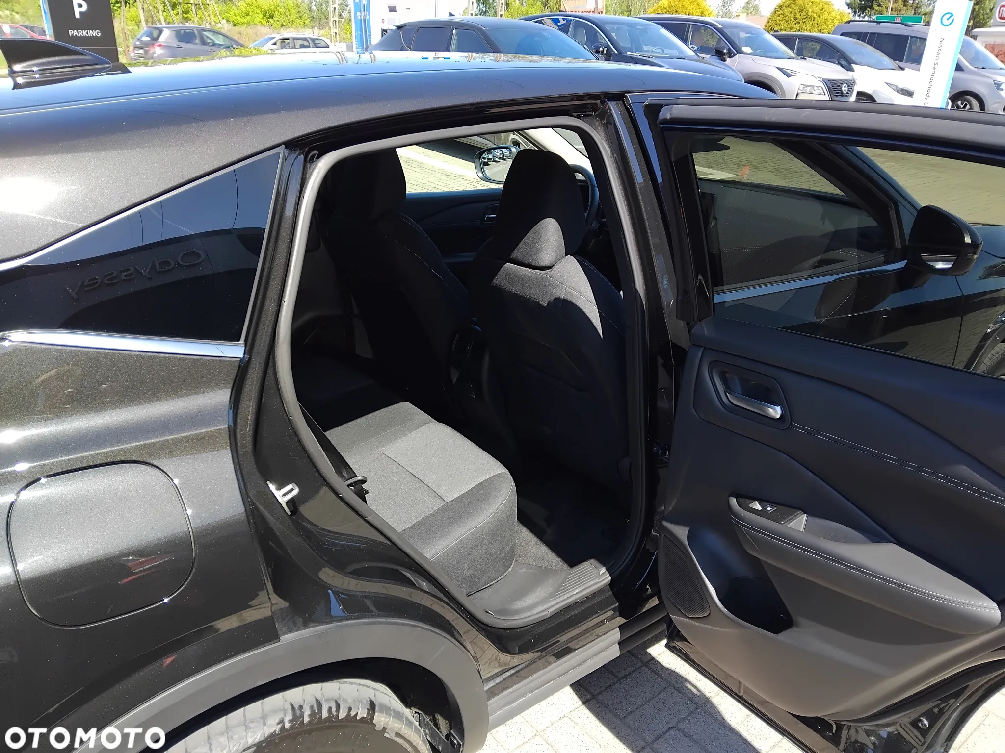 Nissan Qashqai 1.3 DIG-T mHEV N-Connecta Xtronic - 17