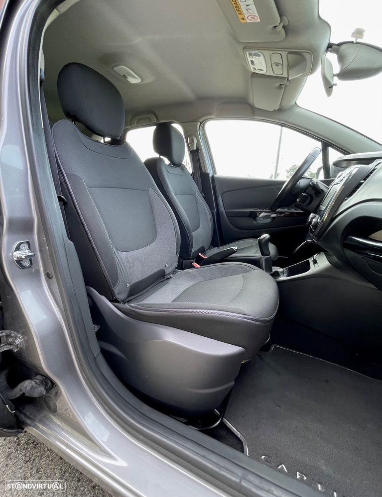 Renault Captur 1.5 dCi Exclusive - 11