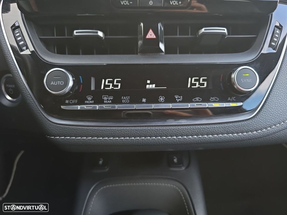 Toyota Corolla 1.8 Hybrid Comfort Plus - 23