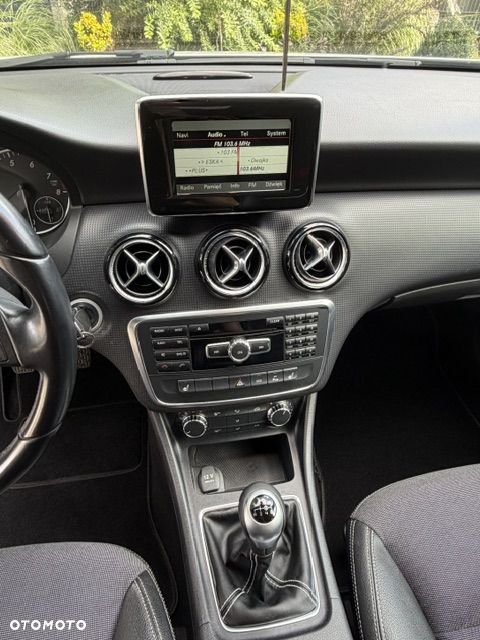 Mercedes-Benz Klasa A 180 Urban - 14