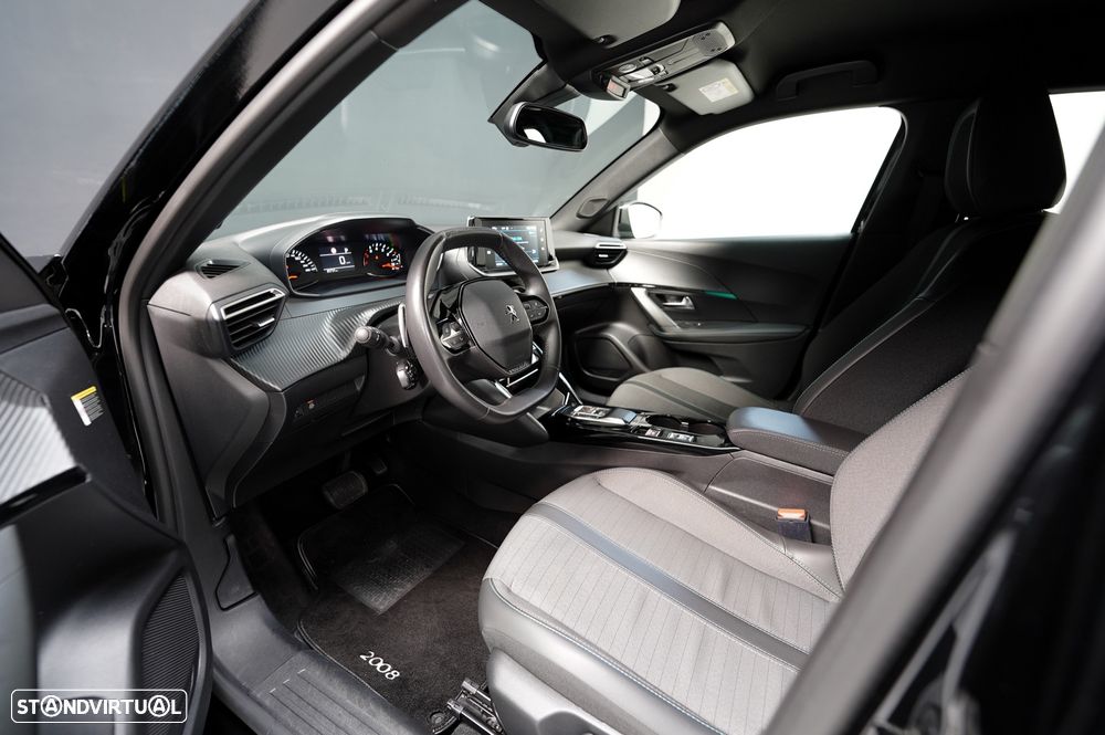 Peugeot 2008 1.2 PureTech Allure EAT8 - 18