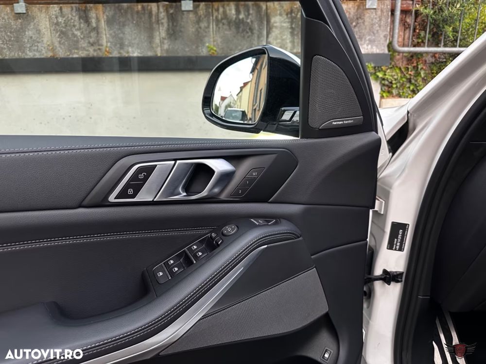 BMW X5 xDrive45e - 26