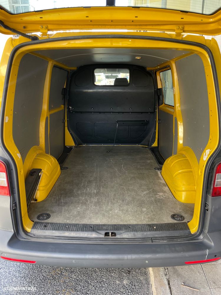 VW T5 Transporter 2.0 TDI - Original German Post Fleet - 5