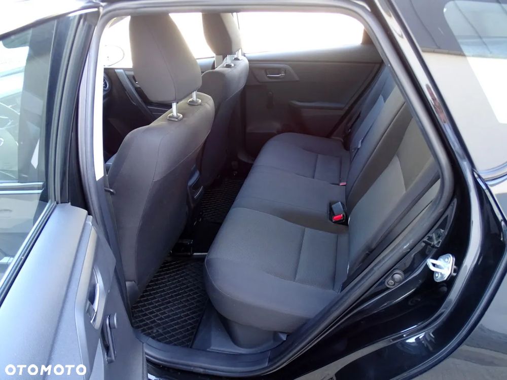 Toyota Auris - 12