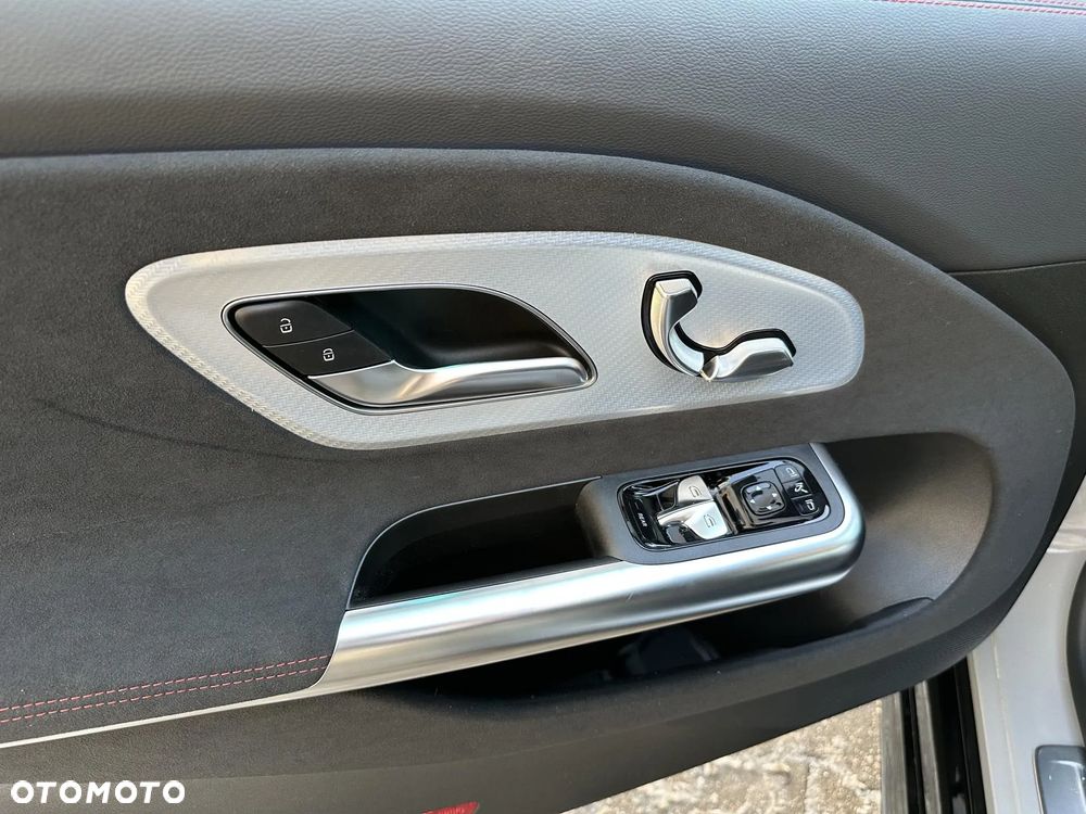 Mercedes-Benz CLA 200 mHEV 8G-DCT - 16