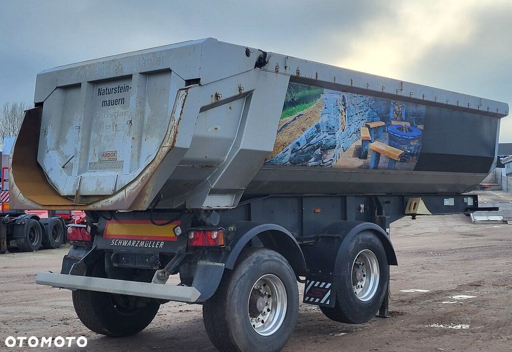 Schwarzmuller Naczepa Hardox Wywrotka 2 osiowa 38 Dmc Szeroki Rozstaw, Osie Saf, Hamulce Tarczowe, Oś podnoszona, Bardzo Gruba Podłoga, Polerowane Felgi, Oś Podnoszona. - 3