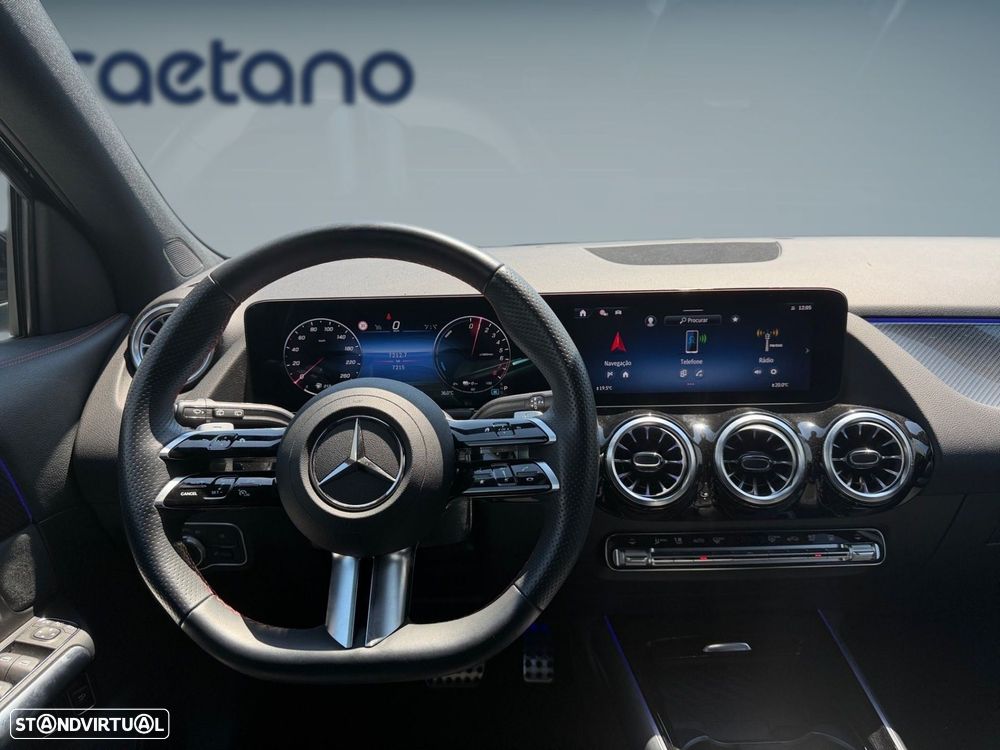 Mercedes-Benz GLA 250 e AMG Line - 13