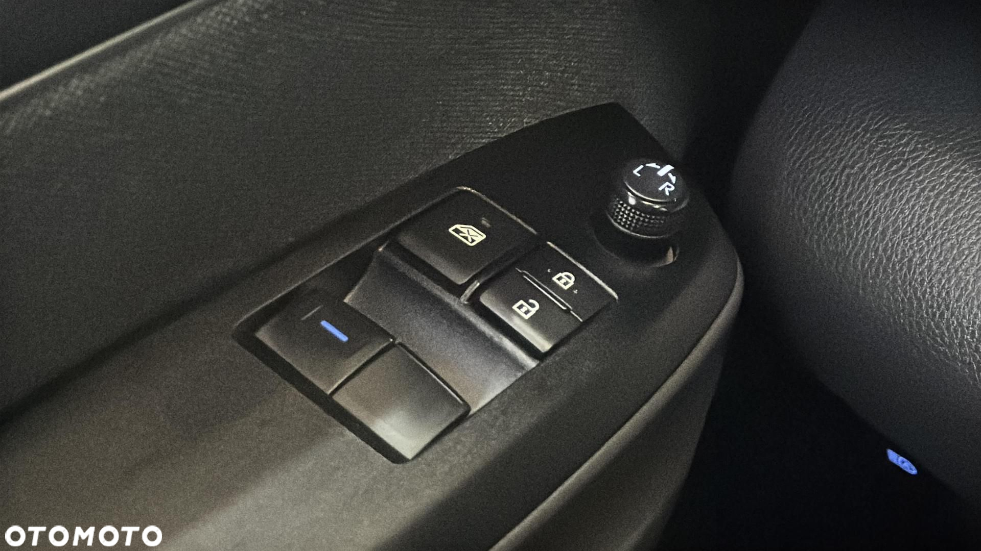 Toyota Yaris Hybrid 1.5 Comfort - 28