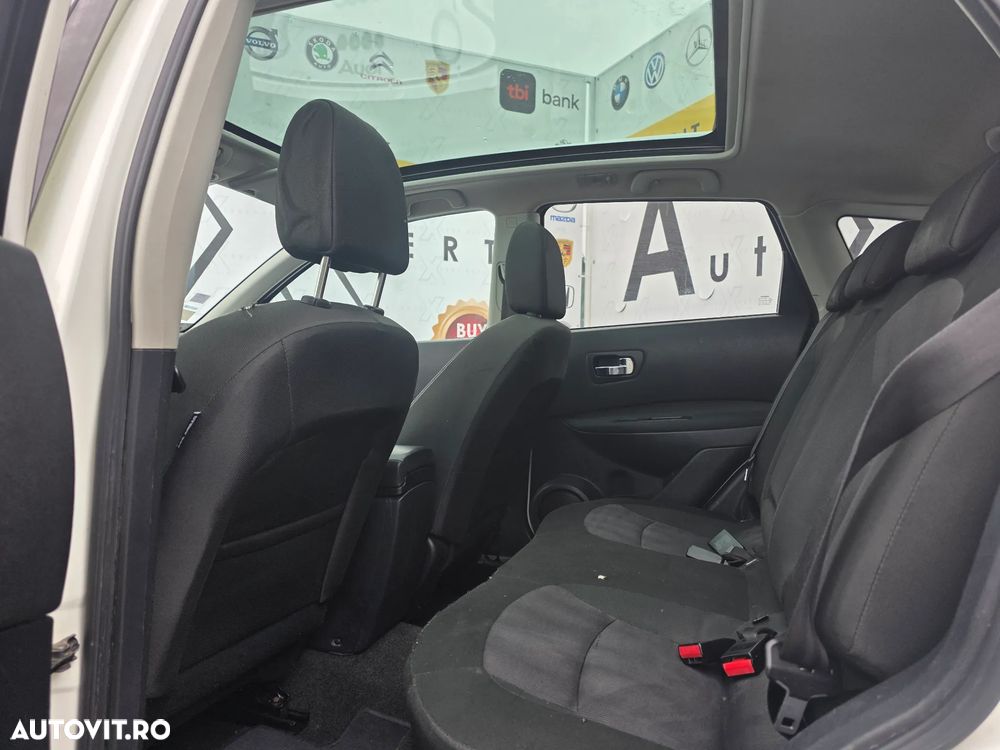 Nissan Qashqai 1.5 DCI N-Connecta - 12