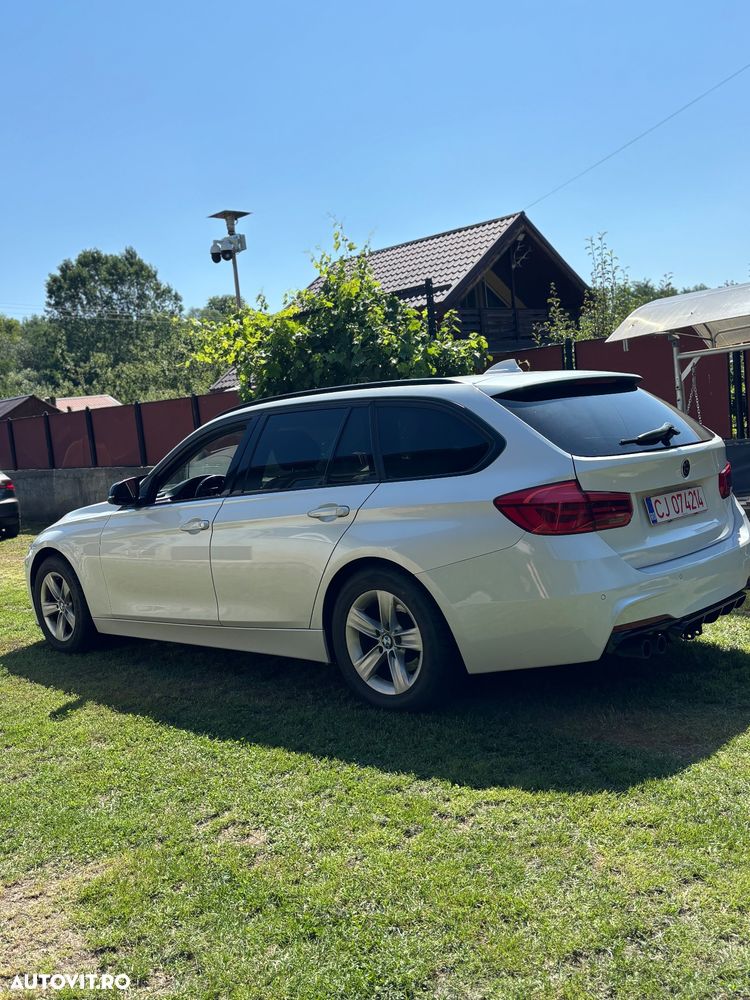 BMW Seria 3 320d Touring Sport Line - 6