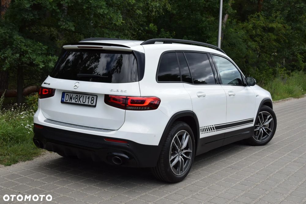 Mercedes-Benz GLB - 3