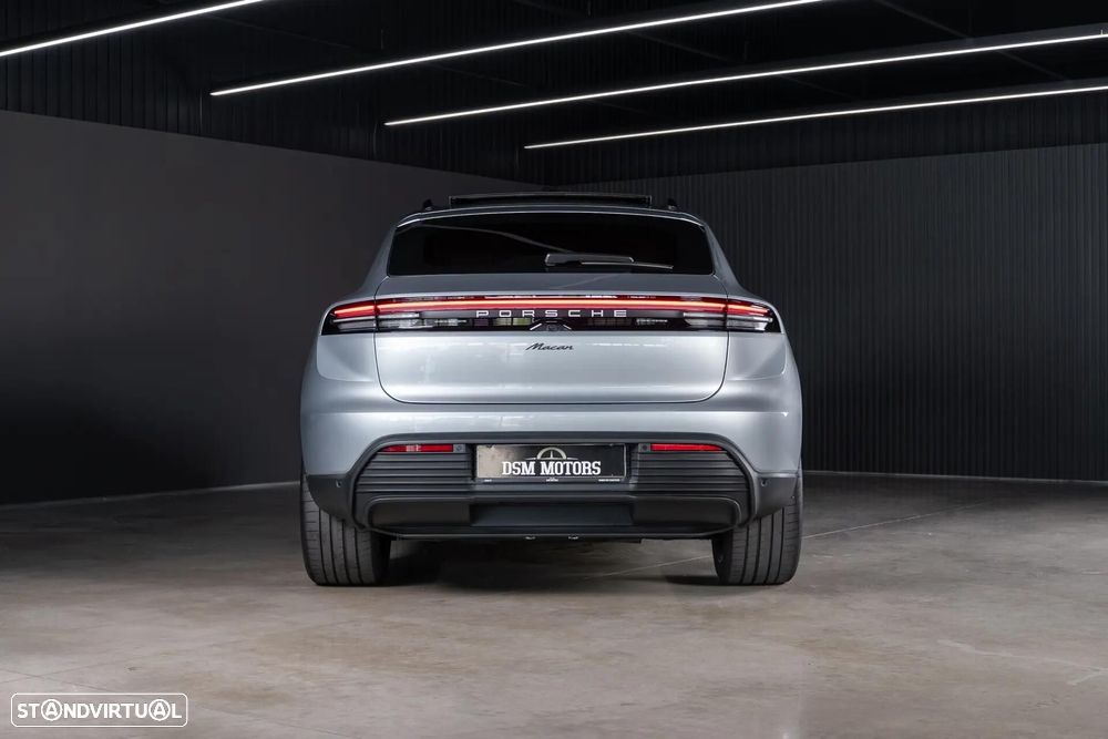 Porsche Macan Electric - 6