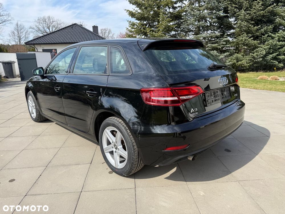Audi A3 Sportback 1.0 TFSI S tronic - 3
