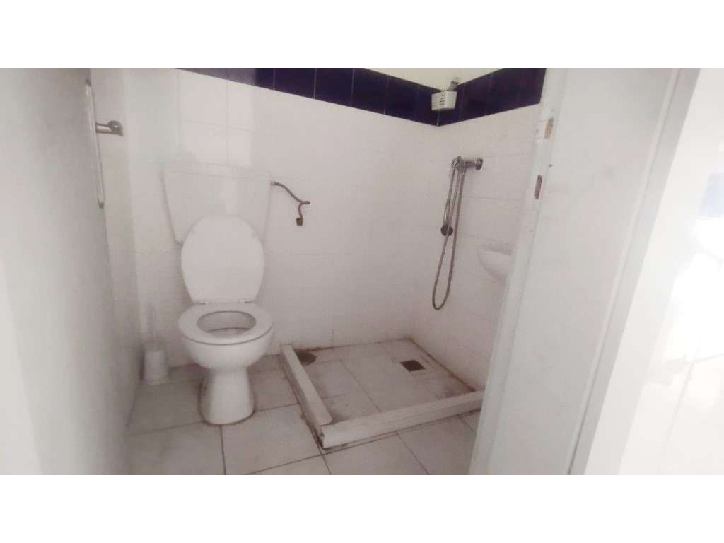 Armazém, Amadora, Arrenda-se - Grande imagem: 5/6