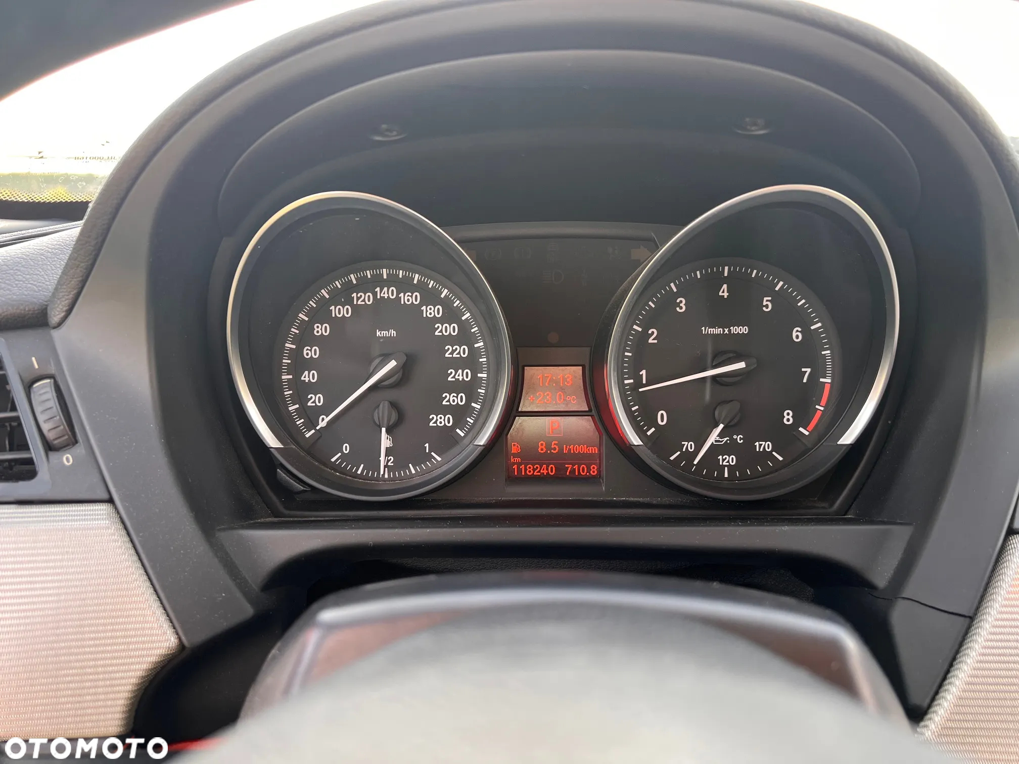 BMW Z4 sDrive28i - 11