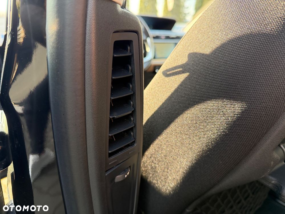 Citroën C4 Picasso VTi 120 Intensive - 19