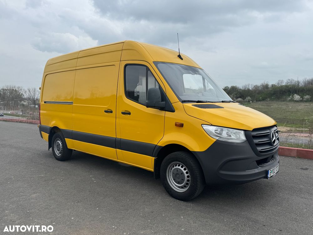 Mercedes-Benz Sprinter - 1