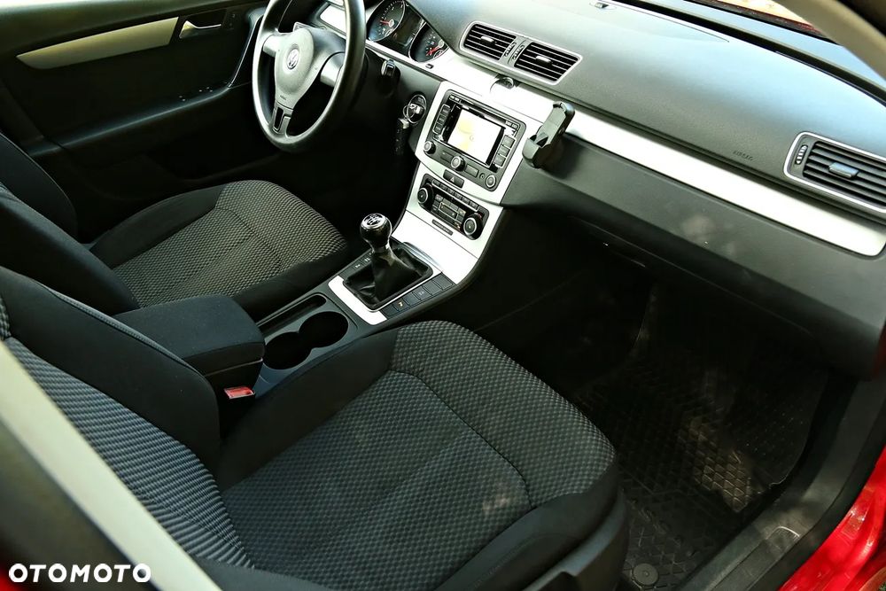 Volkswagen Passat Variant 1.6 TDI BlueMotion Technology Highline - 6