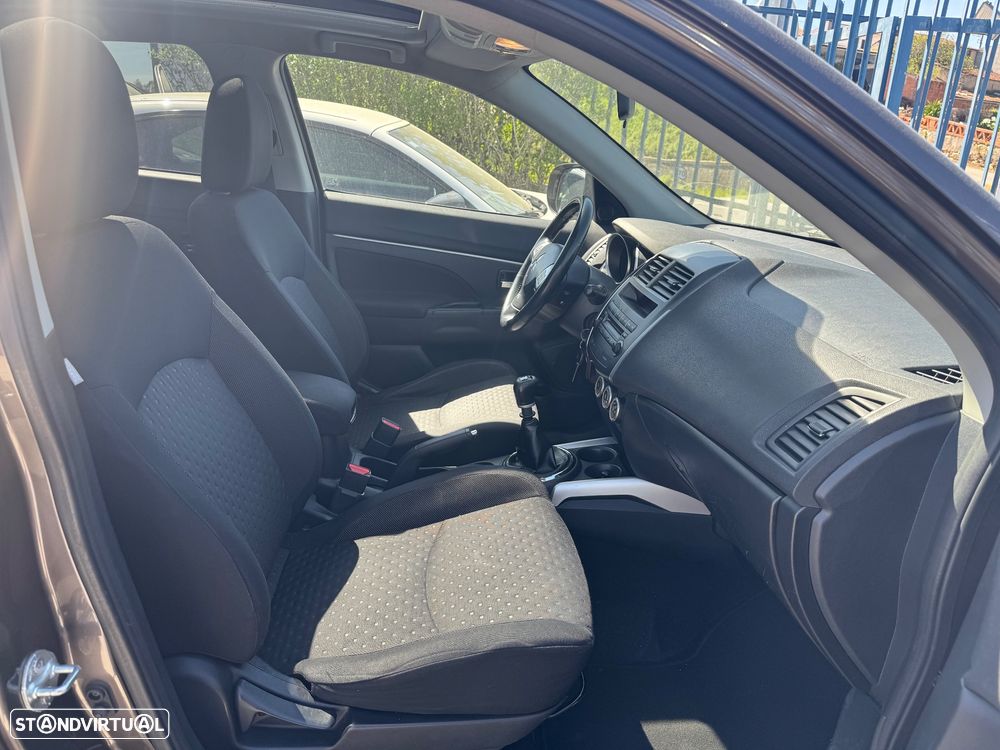 Mitsubishi ASX 1.8 DI-D Intense - 29