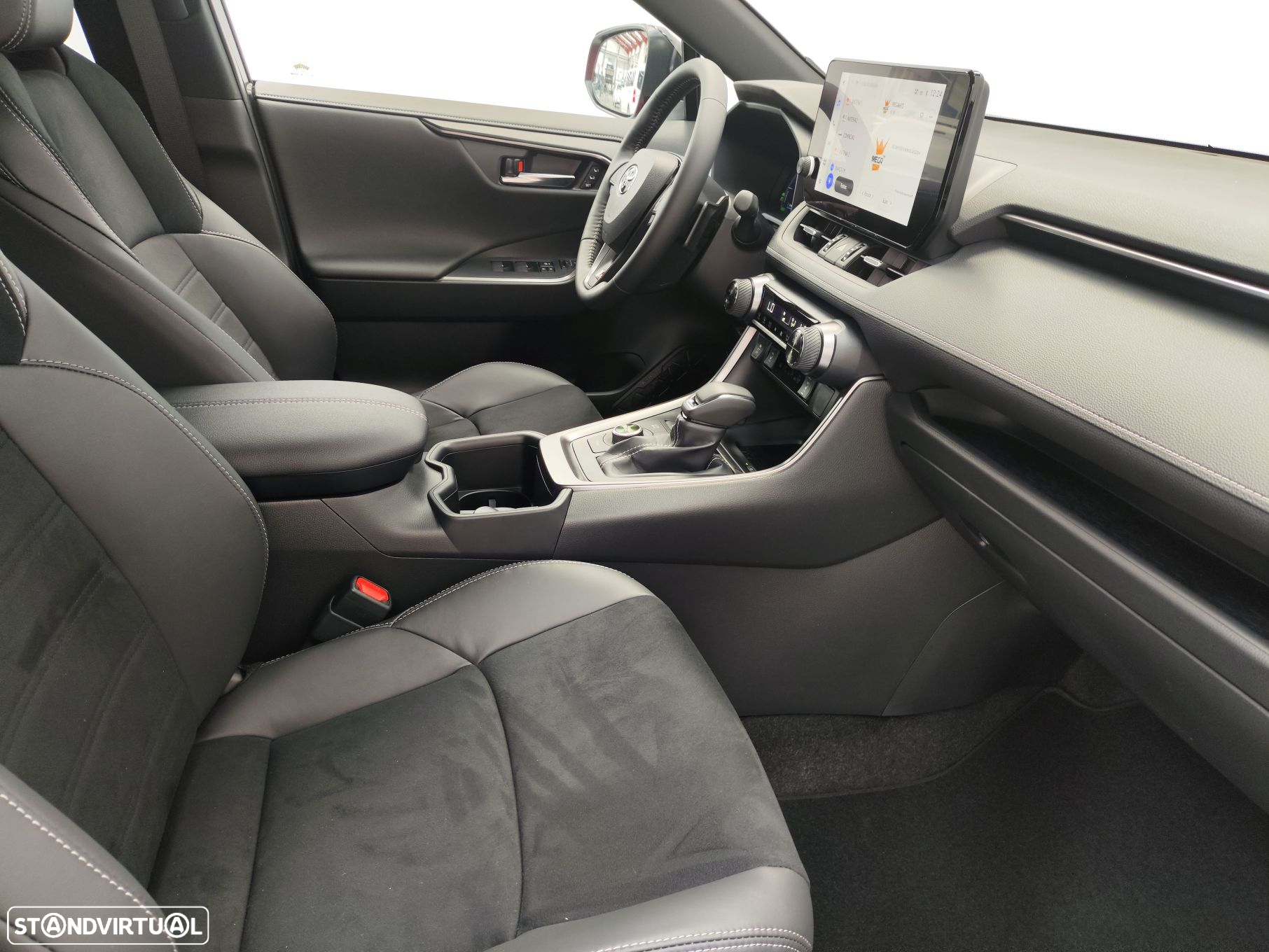 Toyota RAV4 - 6