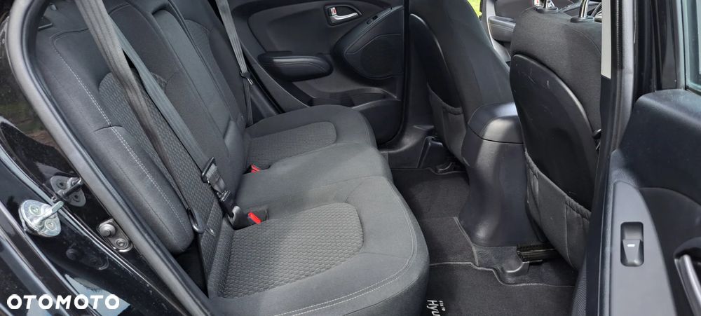 Hyundai ix35 blue 1.6 2WD Finale - 12