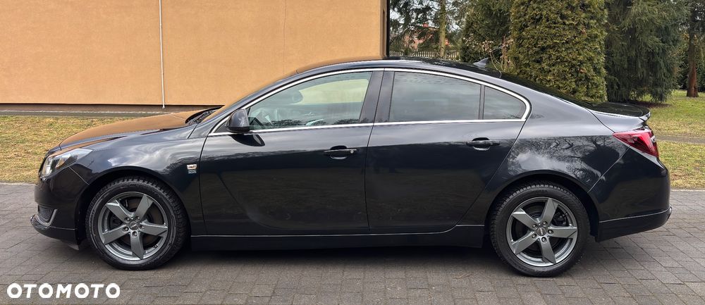 Opel Insignia 2.0 T Cosmo S&S - 10