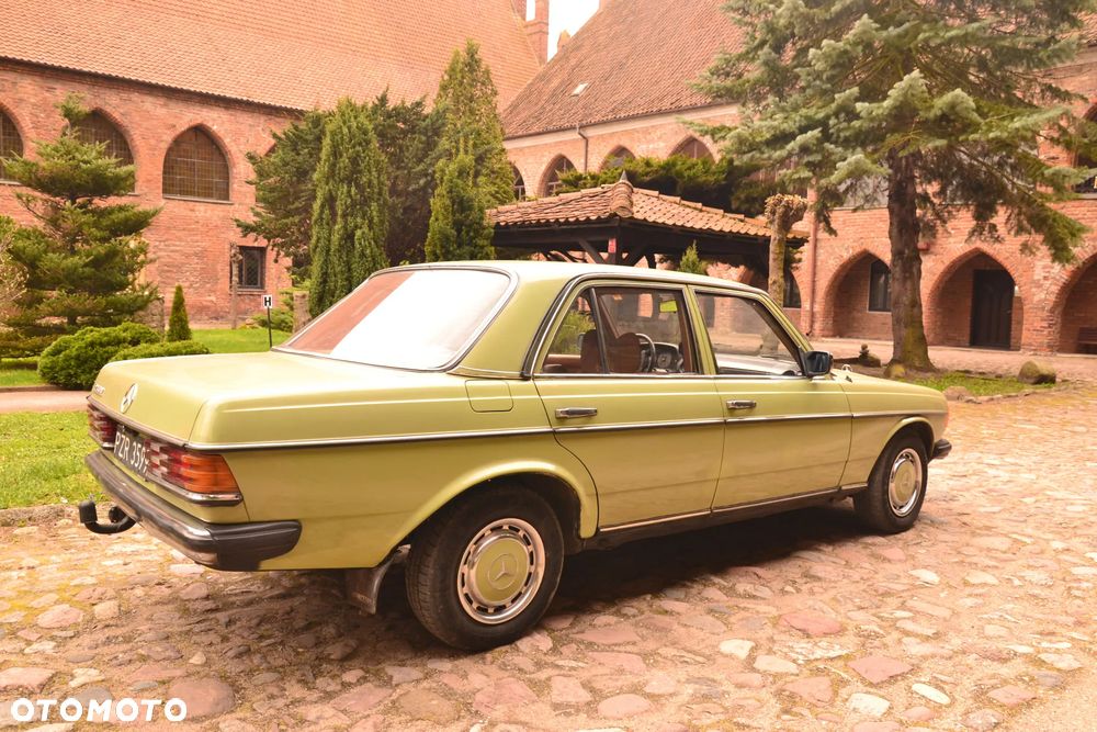 Mercedes-Benz W123 - 5