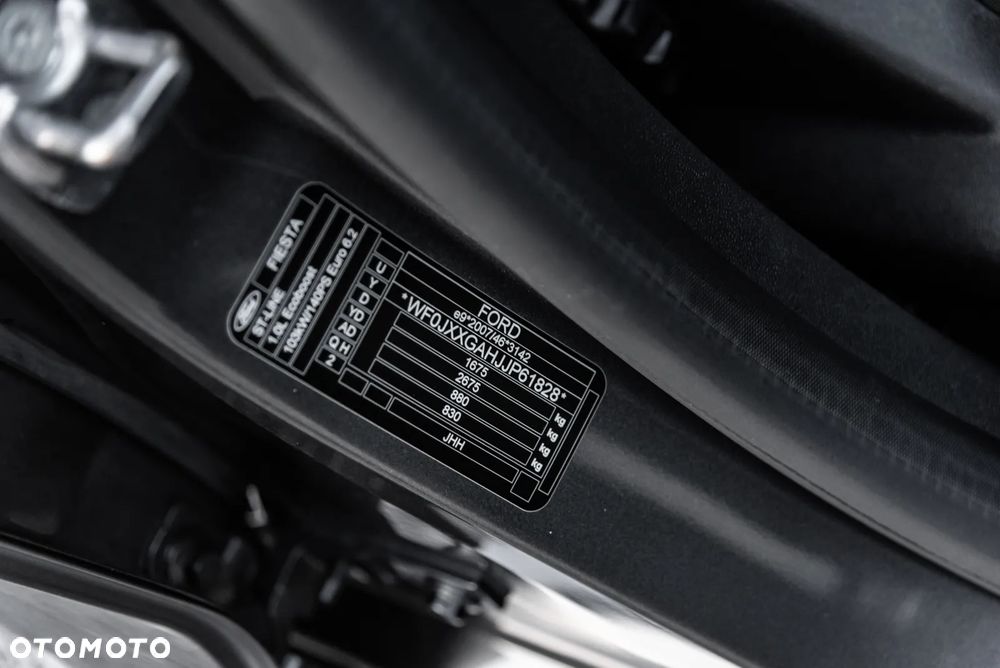 Ford Fiesta 1.0 EcoBoost S&S ST-LINE - 25