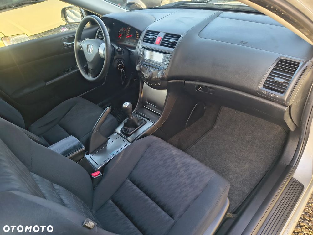 Honda Accord 2.0 i Comfort - 23