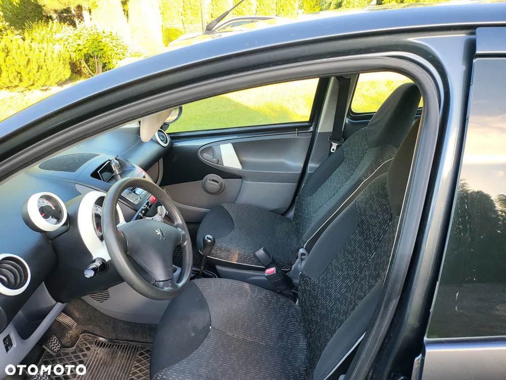 Peugeot 107 1.0 Urban Move Euro5 - 7