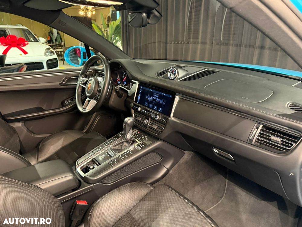 Porsche Macan - 34